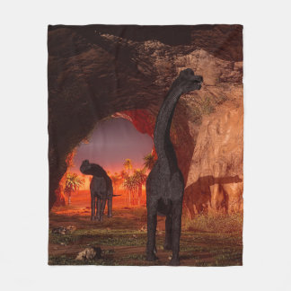 Brachiosaurus verschwindet in einer Höhle Fleecedecke