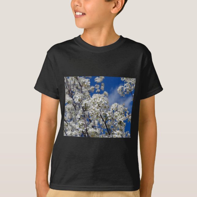 Bradford Pear Blooms T-Shirt (Vorderseite)