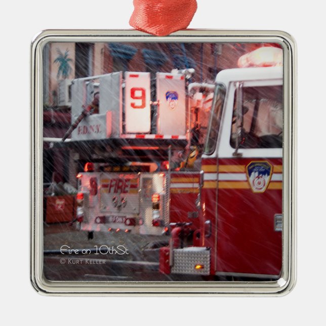 Brand am 10. ornament aus metall (Vorne)