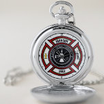 Brandabteilung ADD NAME Firefighter Abzeichen Resc Taschenuhr<br><div class="desc">Brandabteilung ADD NAME Fireman Firefighter Abzeichen Design - Emblem mit Helm und Ax. Passen Sie Ihre Name,  Station/Dept-Nummer und Position an.</div>