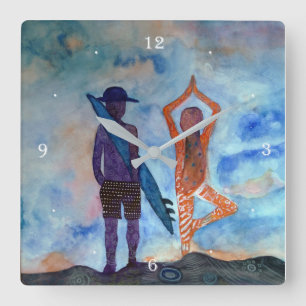 Brandung und Yoga-quadratische Wanduhr