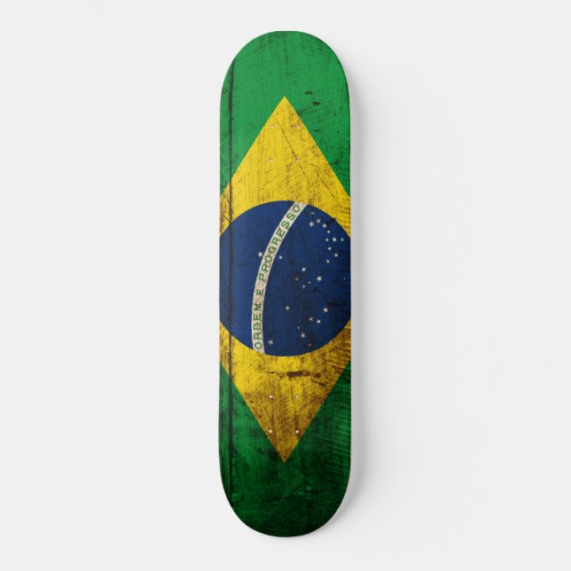Brasilien-Flagge auf altem hölzernem Korn Skateboard (Vorderseite)