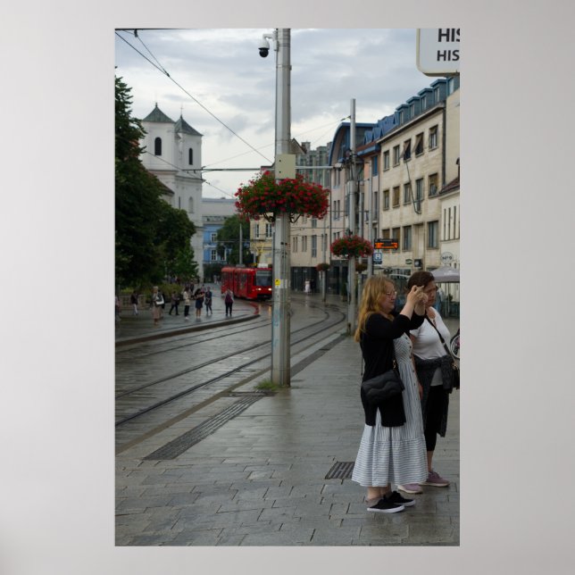 Bratislava Cathedral and Red Tram Street Scene Poster (Vorne)