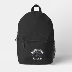 Braucht mehr Schlaf Bulldogge Humor für Hunde Lieb Bedruckter Rucksack