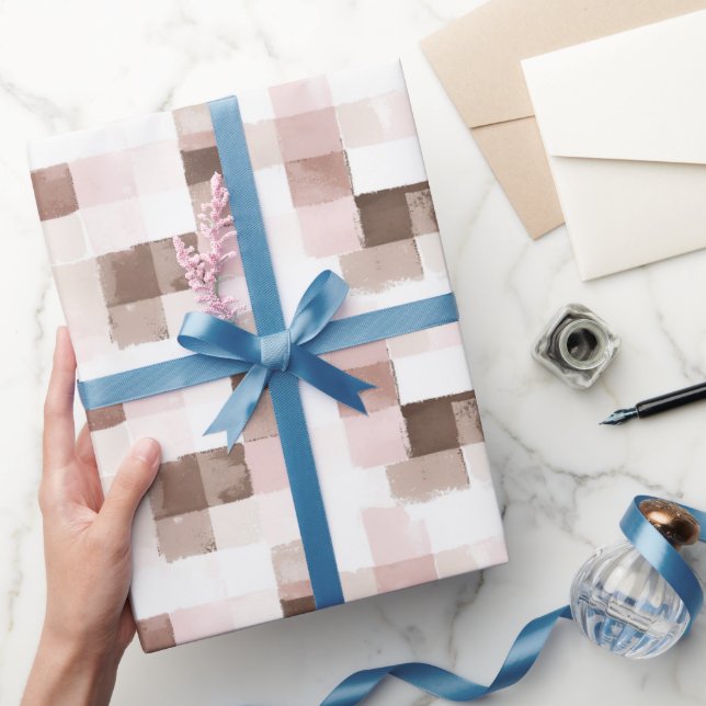 Braun Creme Pink Quadrate Geburtstag Geschenkpapier (Schenken)