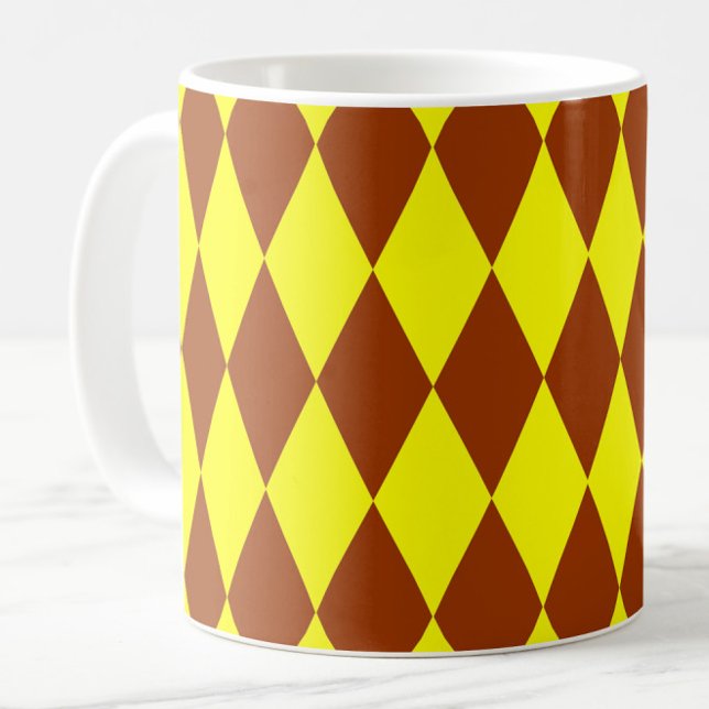 Braun-gelbes Harlekin-Karomuster-Design  Kaffeetasse (Von Creator hochgeladen)