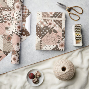 Braun Rosa Quilt Gingham Cottagecore Floral Geschenkpapier