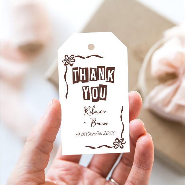 Braun- und Weißhandgezogene Bow-Hochzeit Geschenkanhänger (Von Creator hochgeladen)