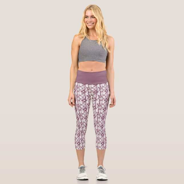 braun-weißes Blumenmuster Capri Leggings (Vorderseite)