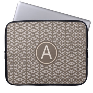 Braunbeige Diamantmuster und Monogramm Laptopschutzhülle