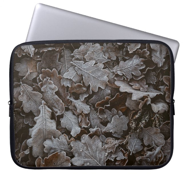 Braune Blätter Laptopschutzhülle (Vorderseite)