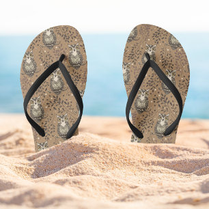 Braune Eule illustriertes Waldmuster Flip Flops