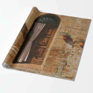 BRAUNE HOLZTÜR AN EINER BRAUNEN ZIEGELWAND GESCHENKPAPIER