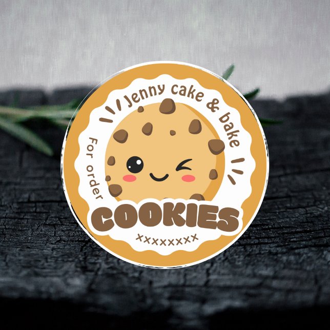 Braune Kekse und Aufkleber für süße Geschäfte (Von Creator hochgeladen)