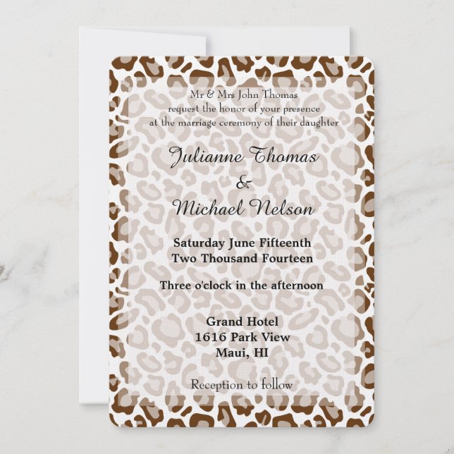 Braune Leopardenprint-Hochzeit Einladung (Vorderseite)