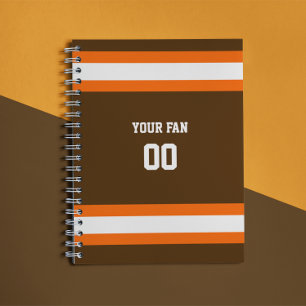 Braune, orangefarbene und weiße Fußballmannschaf Notizbuch
