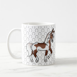 Braune Pinto-Cartoon-Illustration eines trabenden Kaffeetasse