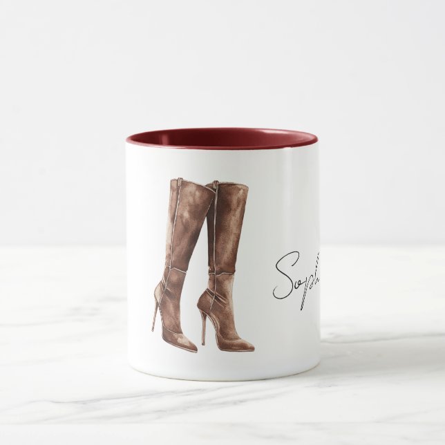 Braune Stiefel mit hohen Absätzen Tasse (Zentrum)