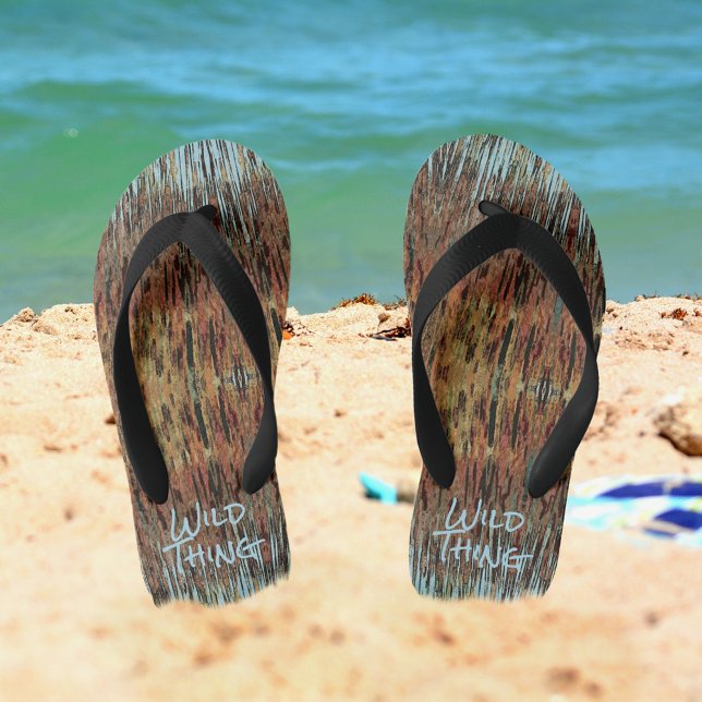 Braune und blaue Wilde Dinge Flip Flops (Von Creator hochgeladen)