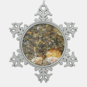Braune und graue, natürliche Abstrakte Kies Schneeflocken Zinn-Ornament