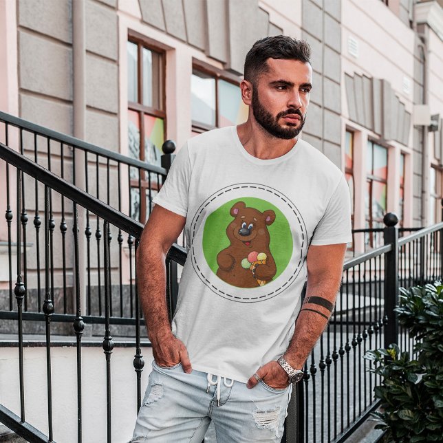 Brauner Bär mit Eiscreme T-Shirt (Von Creator hochgeladen)