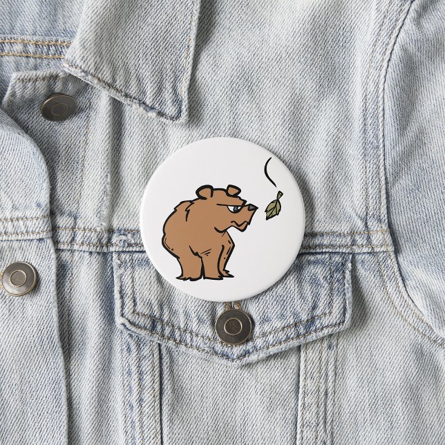 Brauner Bär mit fallendem Herbstleaf Niedliche Tie Button (Von Creator hochgeladen)