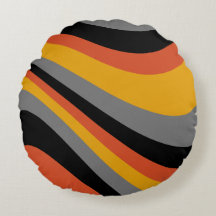 Brauner gestreifter Rundkissen