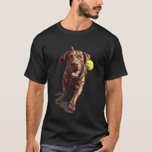 Brauner Labrador jagt Ball T-Shirt