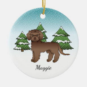 Brauner Mini Goldendoodle - Winterwald & Name Keramik Ornament