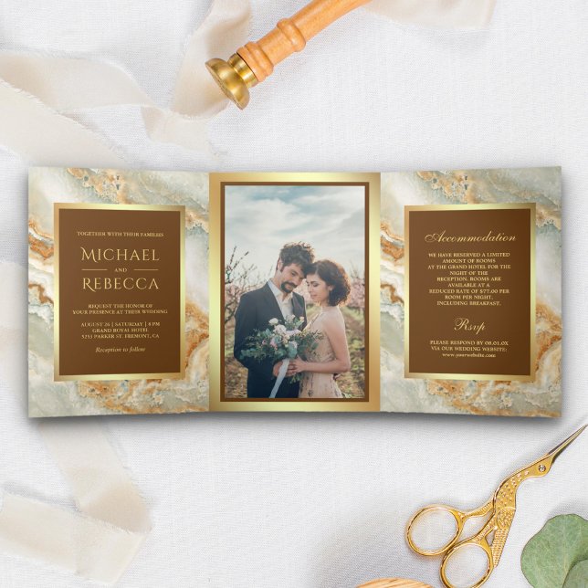 Braunes Goldmarmor Imitate Gold Foil Foto Hochzeit Dreifach Gefaltete Einladung (Von Creator hochgeladen)