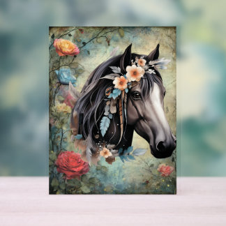 Braunes Pferd in Blumen. Acrylschild