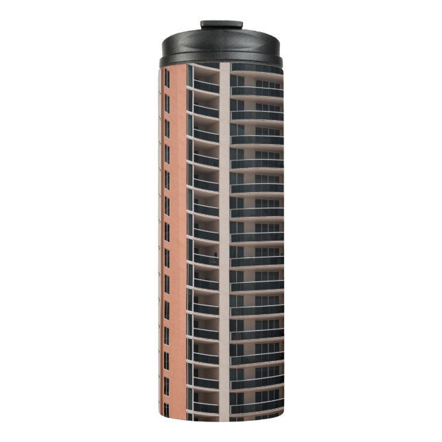 Braunes und schwarzes Gebäude Thermosbecher (Vorderseite)