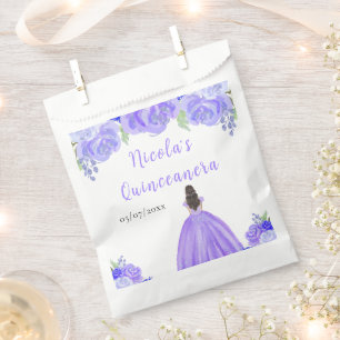 Braunhaar Prinzessin Lila Blumen Quinceanera Geschenktütchen