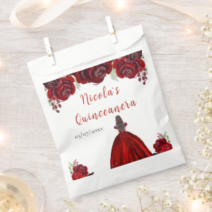 Braunhaar Prinzessin Rote Florale Quinceanera Geschenktütchen