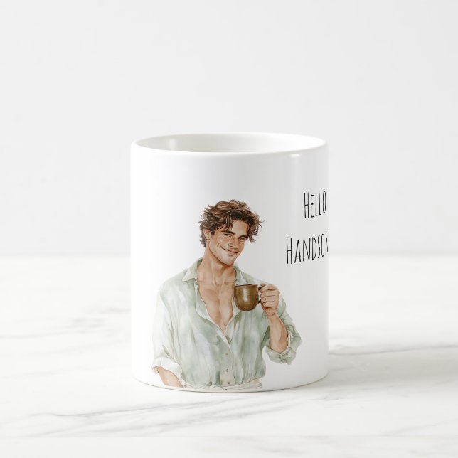 Braunhaariger Mann mit Tasse (Mittel)