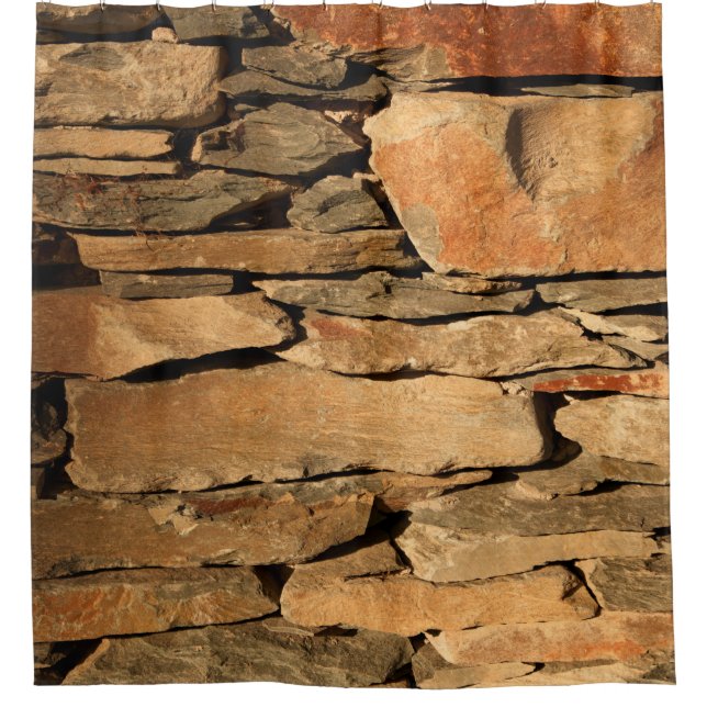 Braunsteinwand Duschvorhang (Vorderseite)