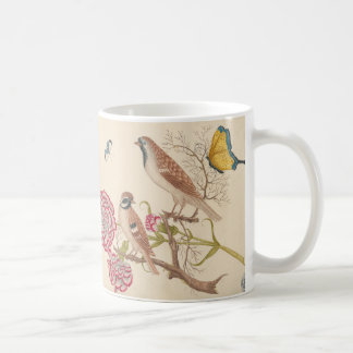 Braunvögel mit Nelken und Schmetterlingen Kaffeetasse