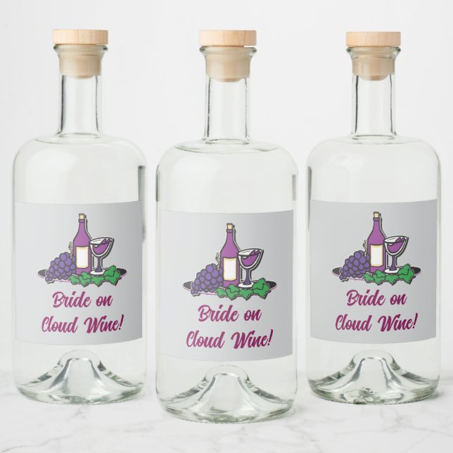 Braut auf Cloud Wine! Alkoholflaschenetikett (Flaschen)
