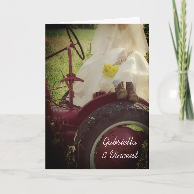 Braut auf Traktor Country Farm Hochzeit Einladung (Vorderseite)