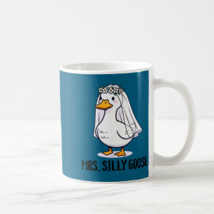 Braut, die heiratet, alberne Brautgans bekommt Kaffeetasse