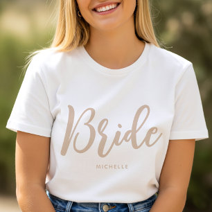 Braut Hochzeit Personalisierter Name Beige Weiß T-Shirt