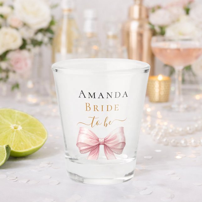 Braut in Rosa-Bogen-Perlen elegante Hen Night Schnapsglas (Von Creator hochgeladen)