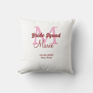 Braut-Truppe Name Monogramm Brautjungfer Pink Datu Kissen