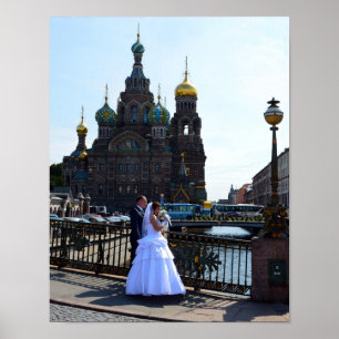 Braut und Bräutigam in St. Petersburg, Russland, K Poster