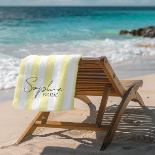 Brautgeschenk mit individuellem Namen und gelben S Strandtuch