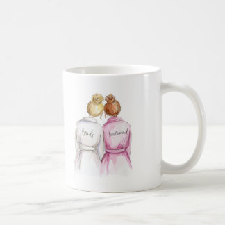 Brautjungfer? Blonde Brötchen-Braut-rotes Tasse