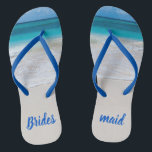 Brautjungfern-Strand-Hochzeit drehen Reinfälle um Flip Flops<br><div class="desc">Der Brautjungfer drehen Reinfälle mit einem Foto eines weißen sandiger Strand- und Türkisozeanwassers um.  Das Brautmädchen,  das im blauen Text getan wird,  ist zum Anzug Ihr Bedarf völlig kundengerecht.</div>