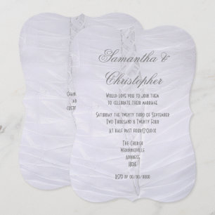 Brautkleid mit traditioneller weißer Schnürung Einladung