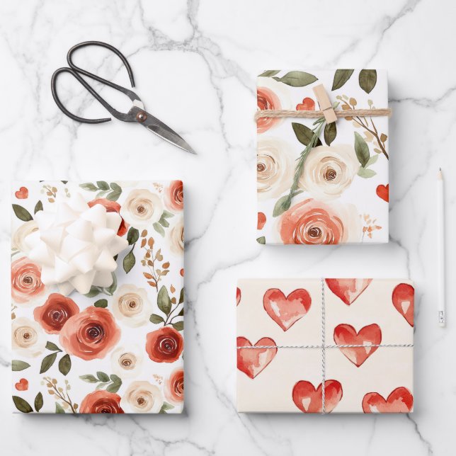 Brautparty "Red Cream Hearts and Blume" Geschenkpapier Set (Vorderseite)