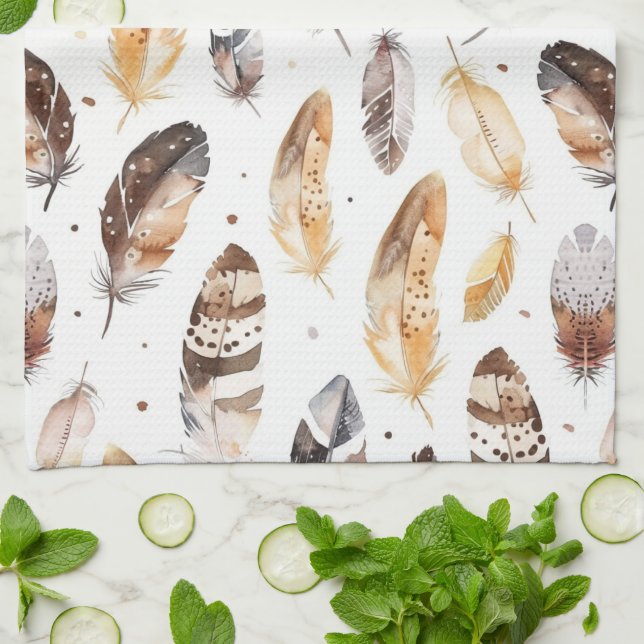 Brawn Cream Tribal Native Feathers Geschirrtuch (Gefaltet)